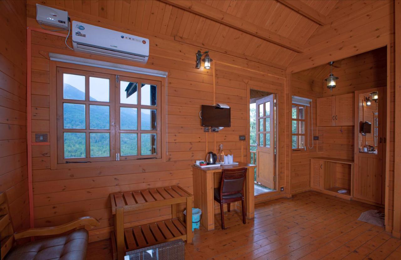 VALLEY VIEW WOODEN HOUSE