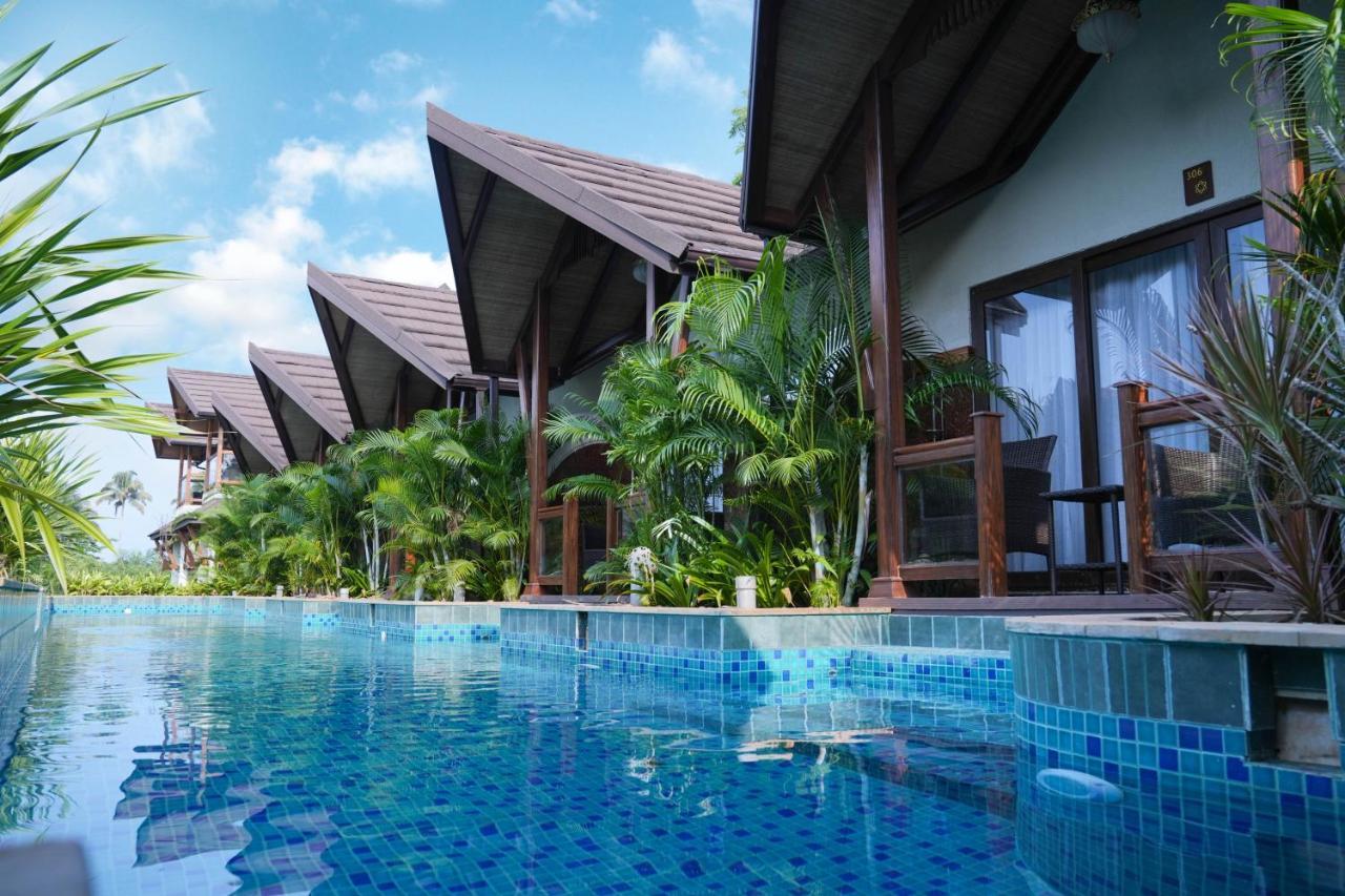 King Room Pool View
