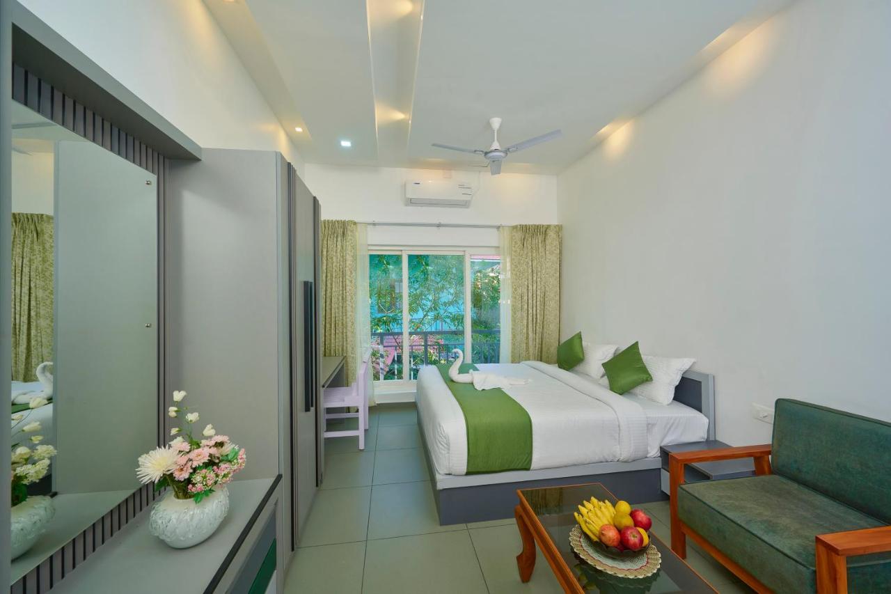 Deluxe King Suite