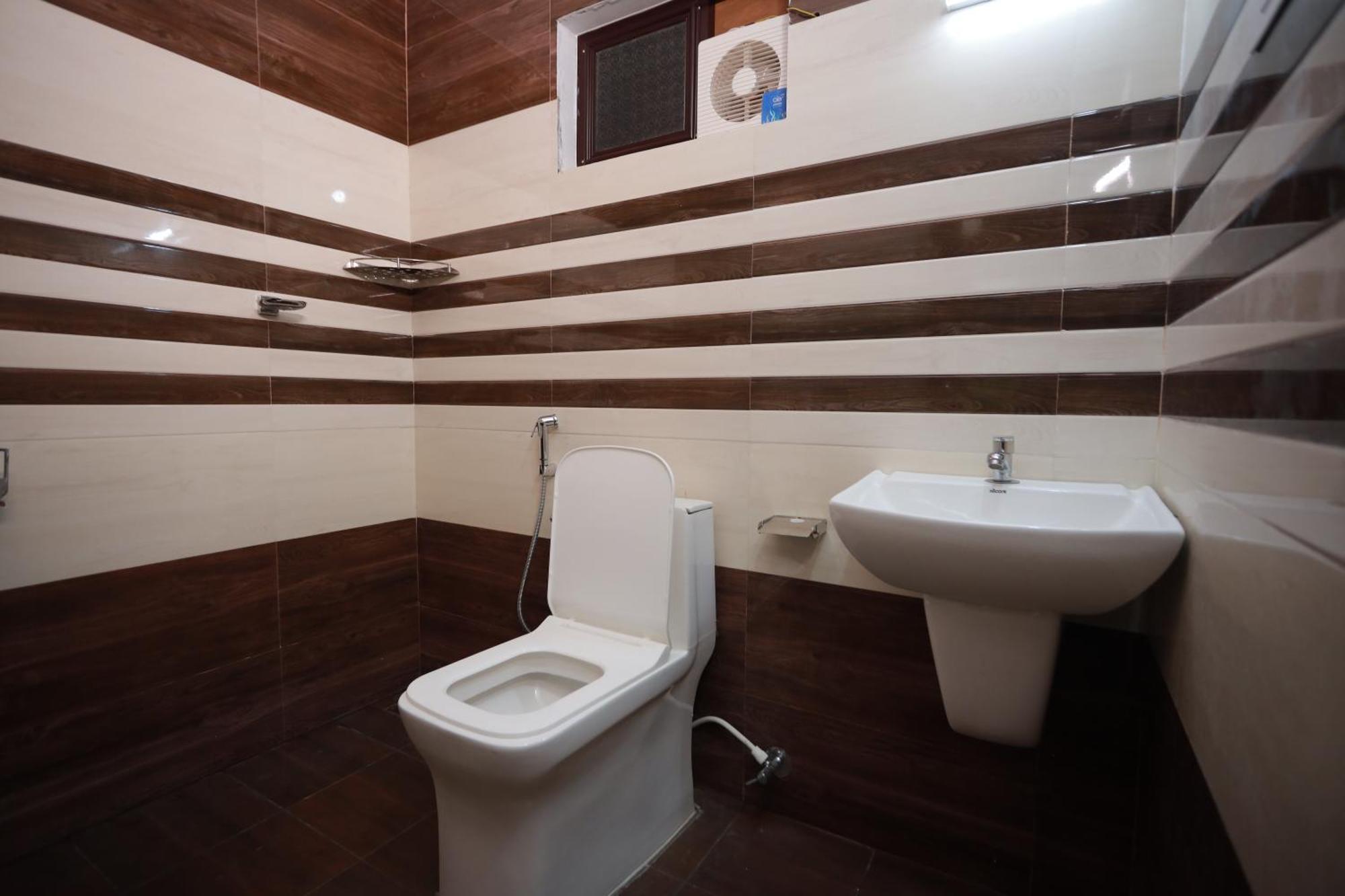 Double Room with Balcony (3 Adults)