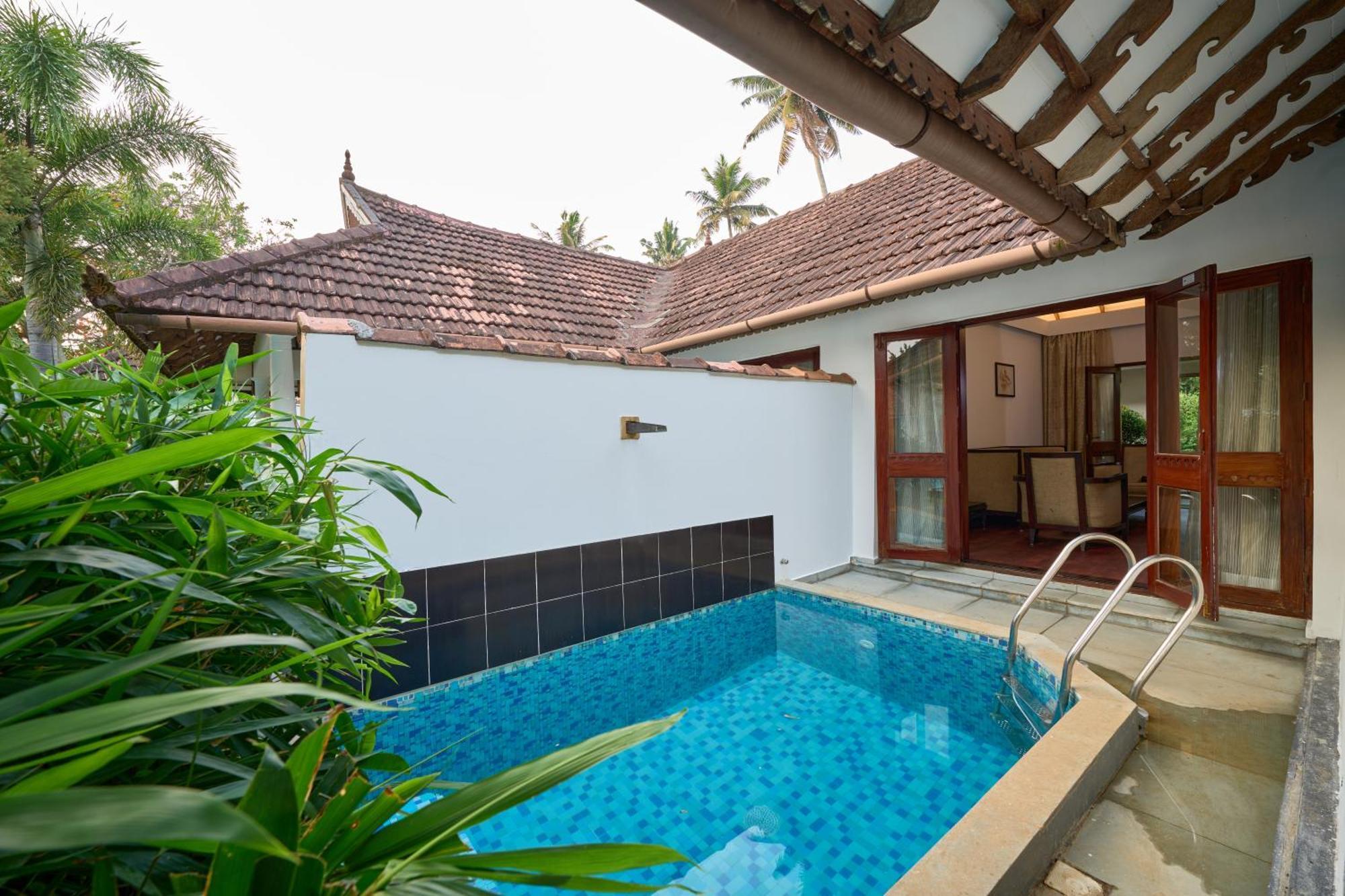 Poolside Villas Plunge pool on Buffet Meals & Spa Guaranteed Complimentary Cruise subject to weather condition & Hi-Tea Signature Activities & Experiences