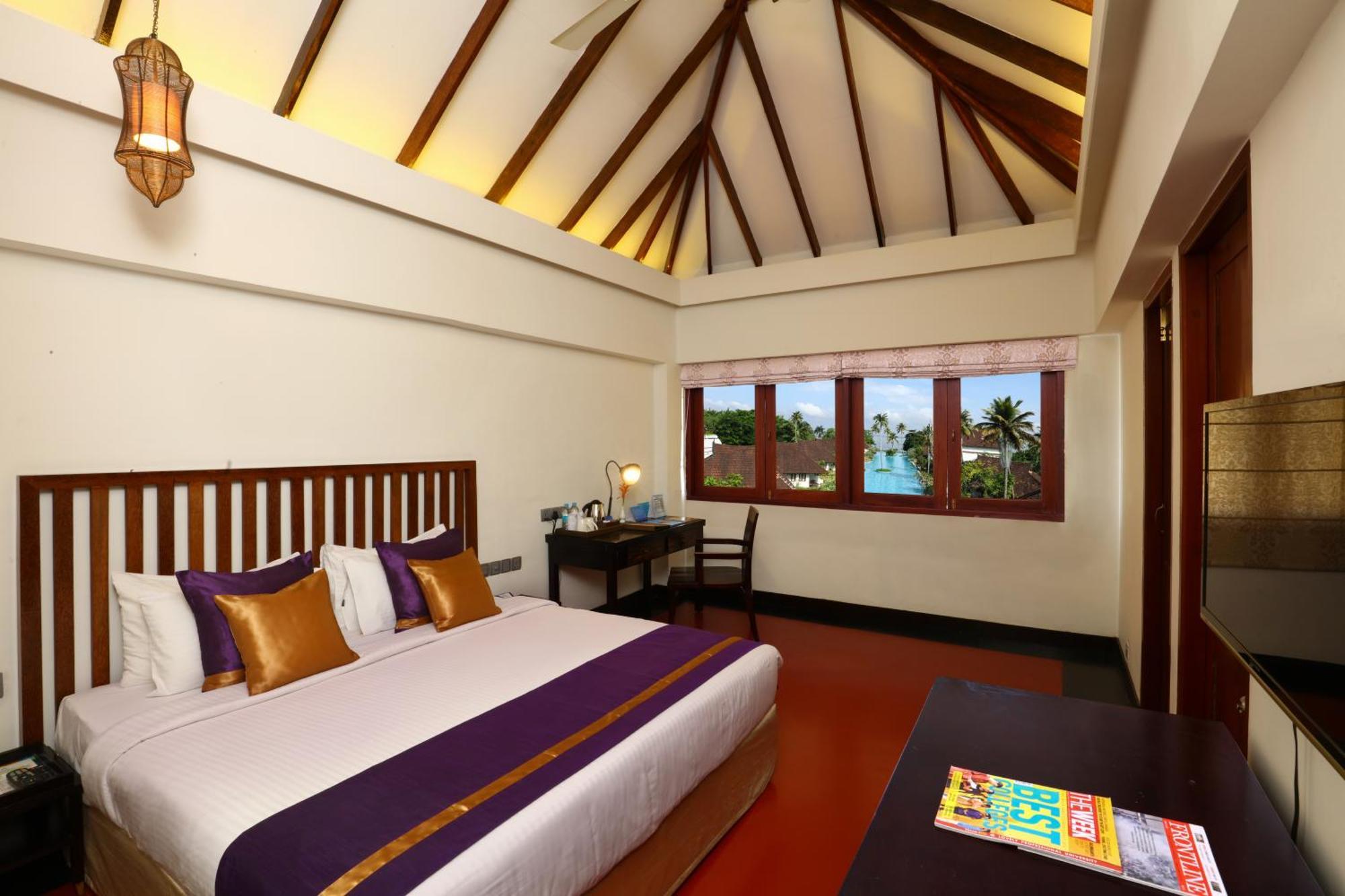 Lakeview Terrace Rooms on Buffet Meals & Spa Guaranteed Complimentary Cruise subject to weather condition & Hi-Tea Signature Activities & Experiences