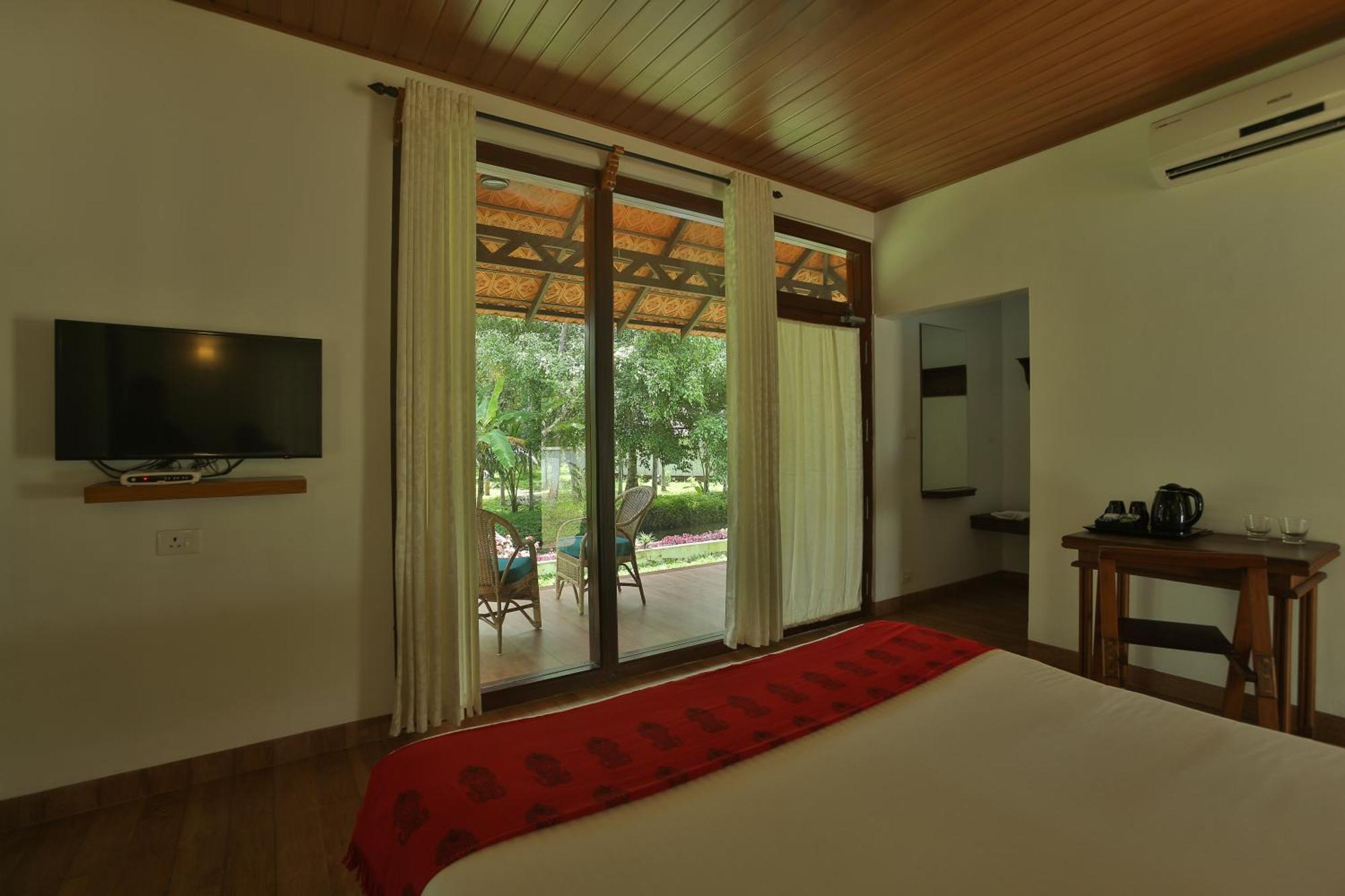 Villa with Garden View