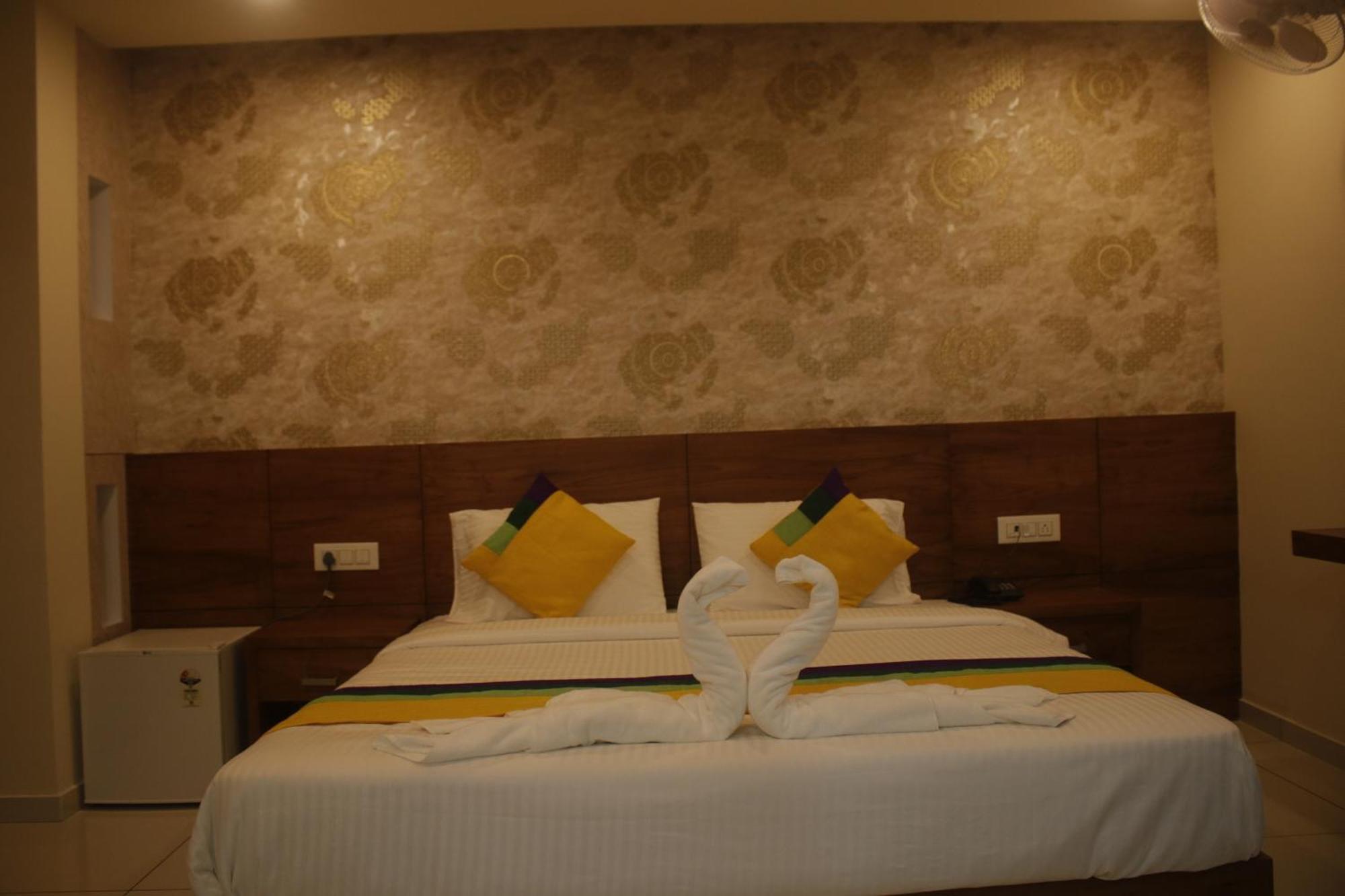 Two-Bedroom Deluxe Apartment