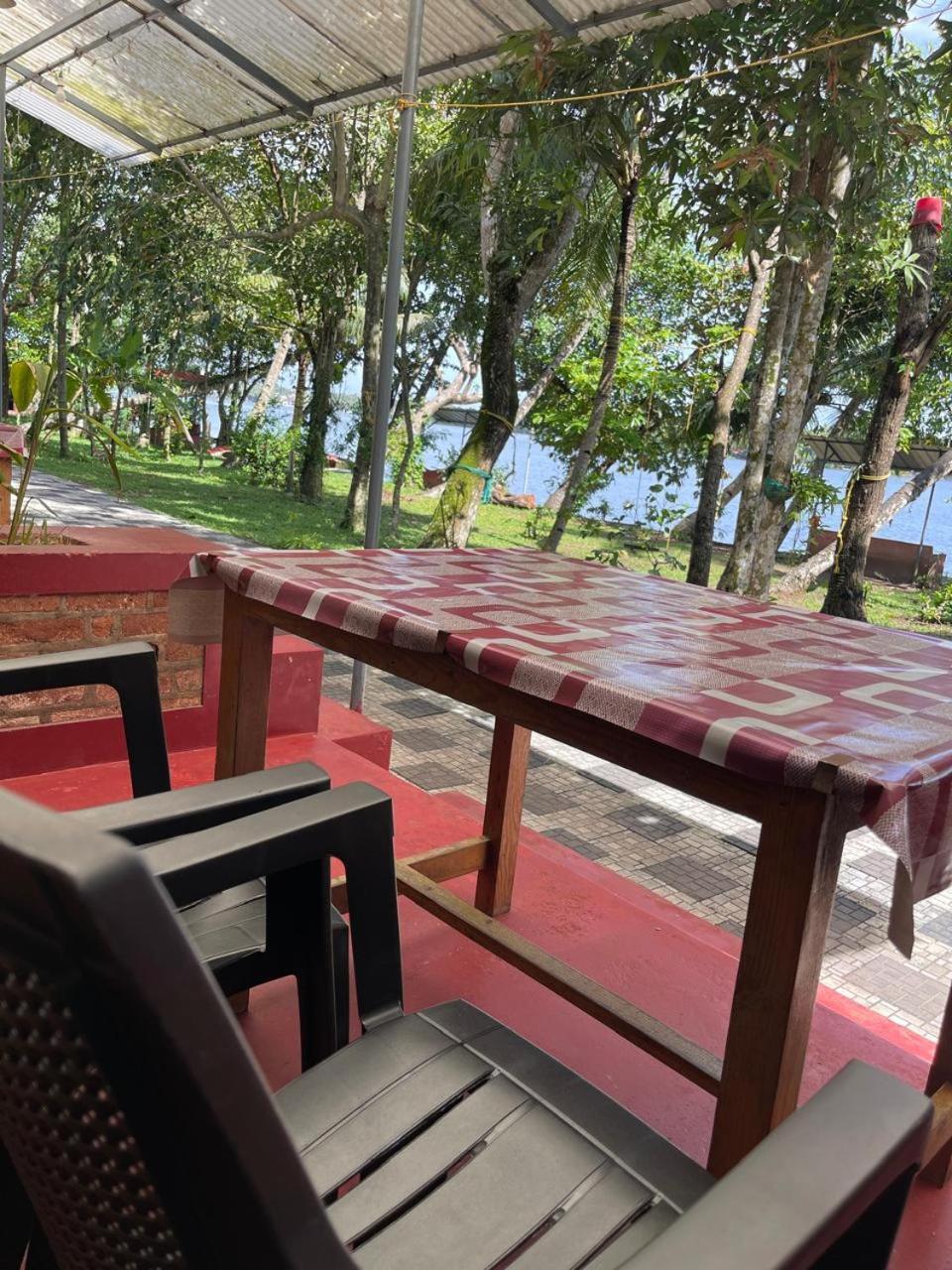 Double Room with Lake View