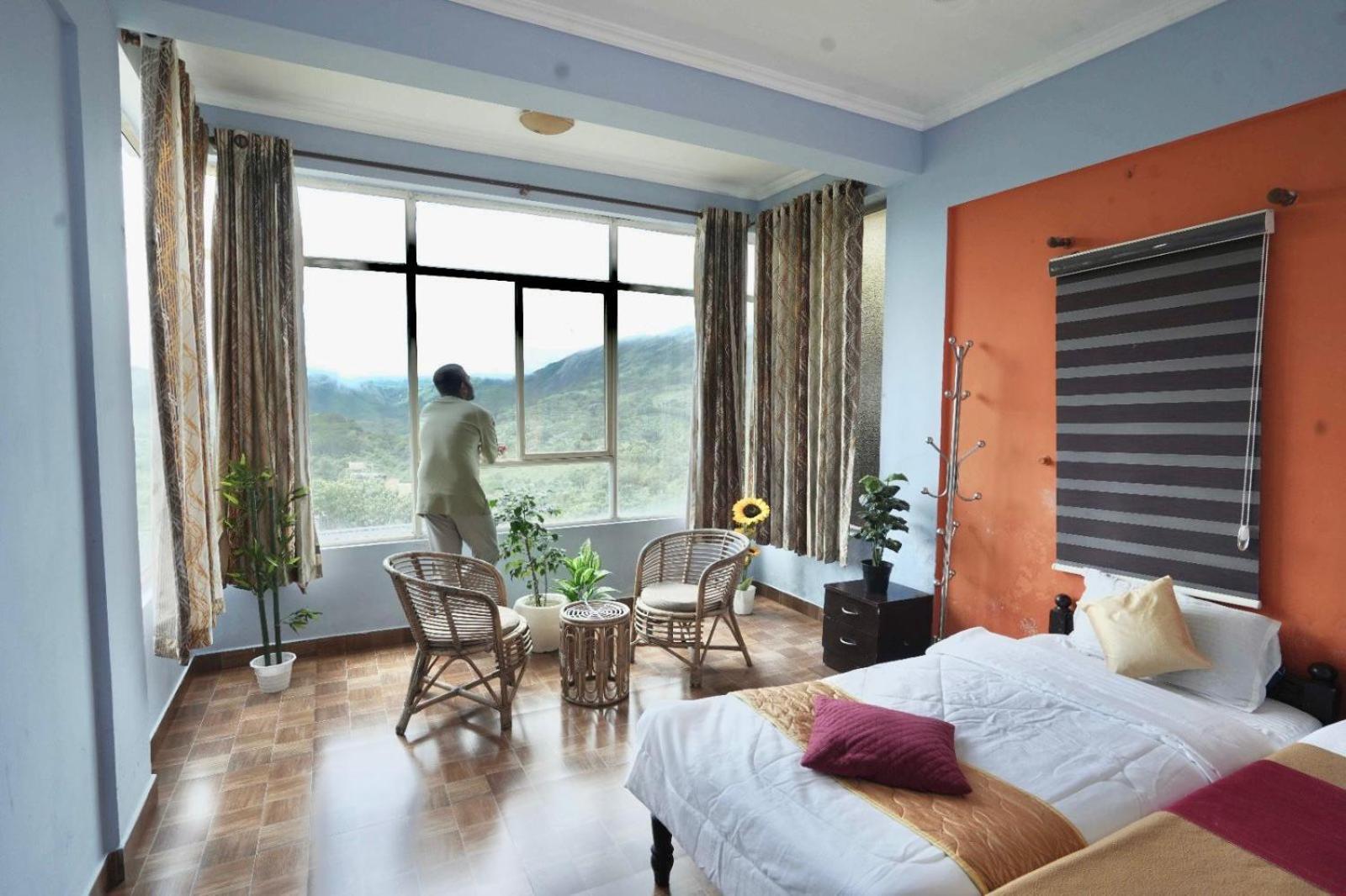 Deluxe Queen Room