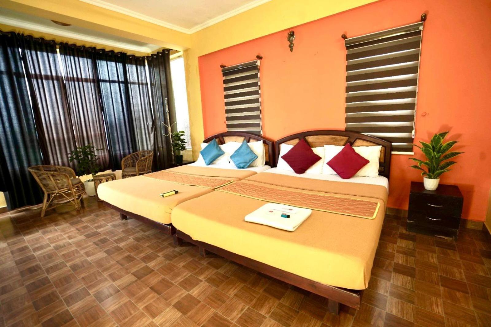 Deluxe King Room