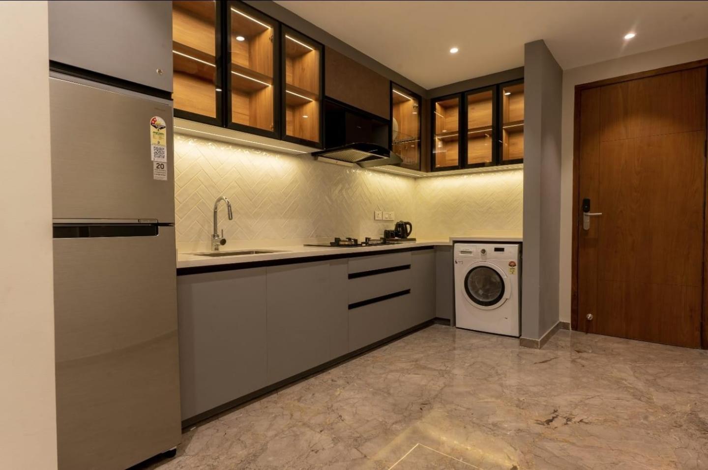 Classic One-Bedroom Apartment with King Bed
