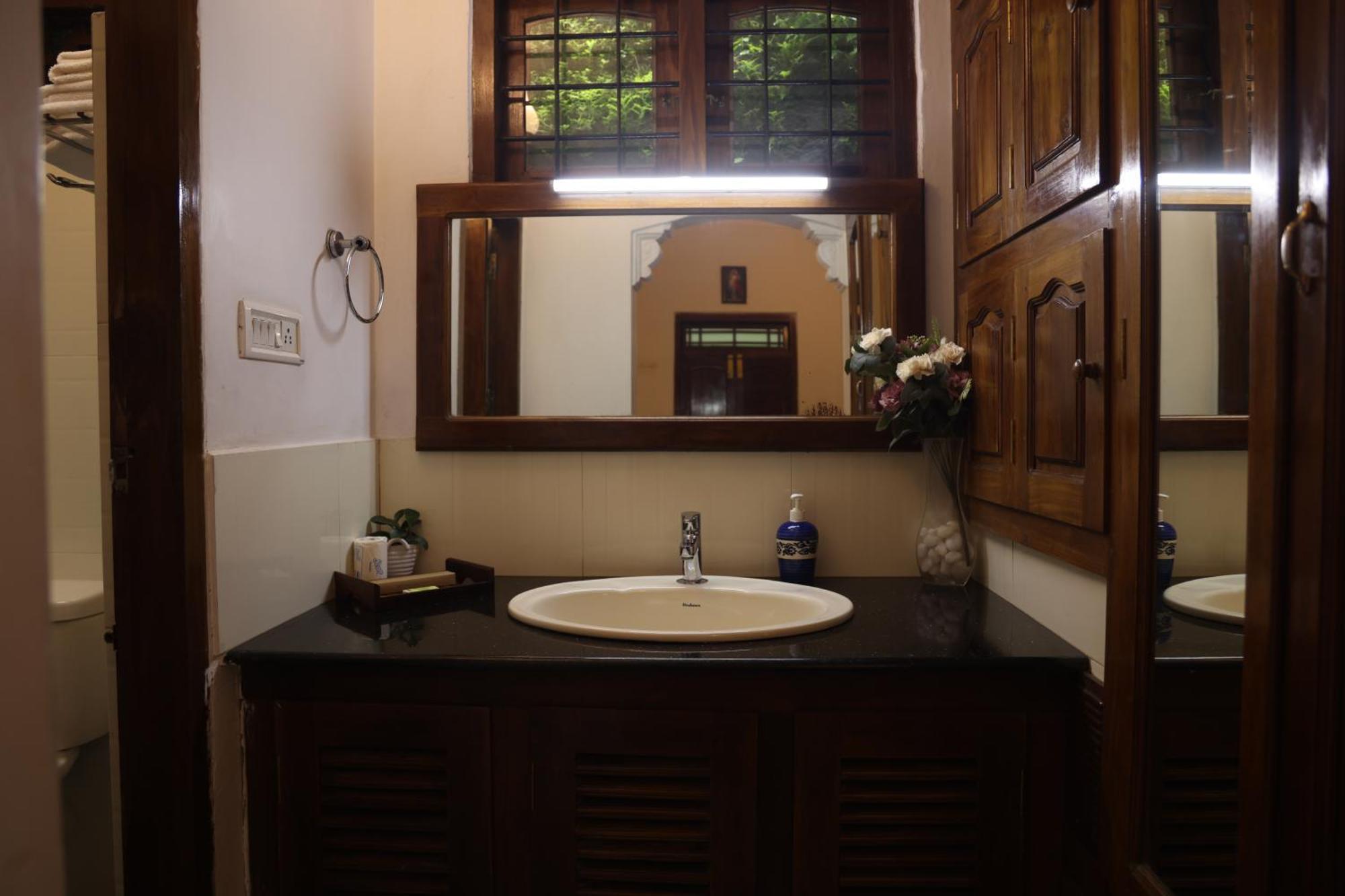 Double or Twin Room Garden View