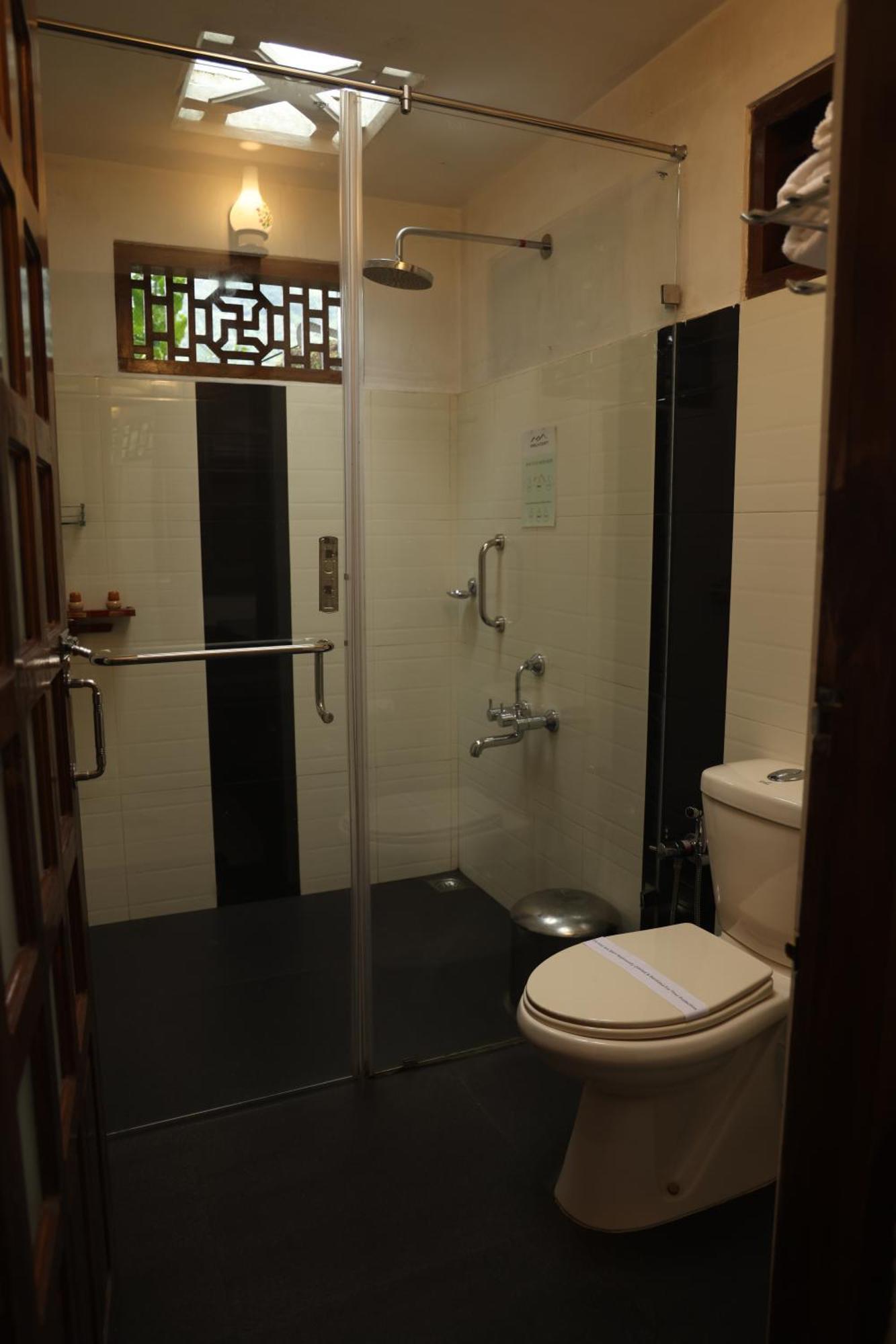 Double or Twin Room Garden View