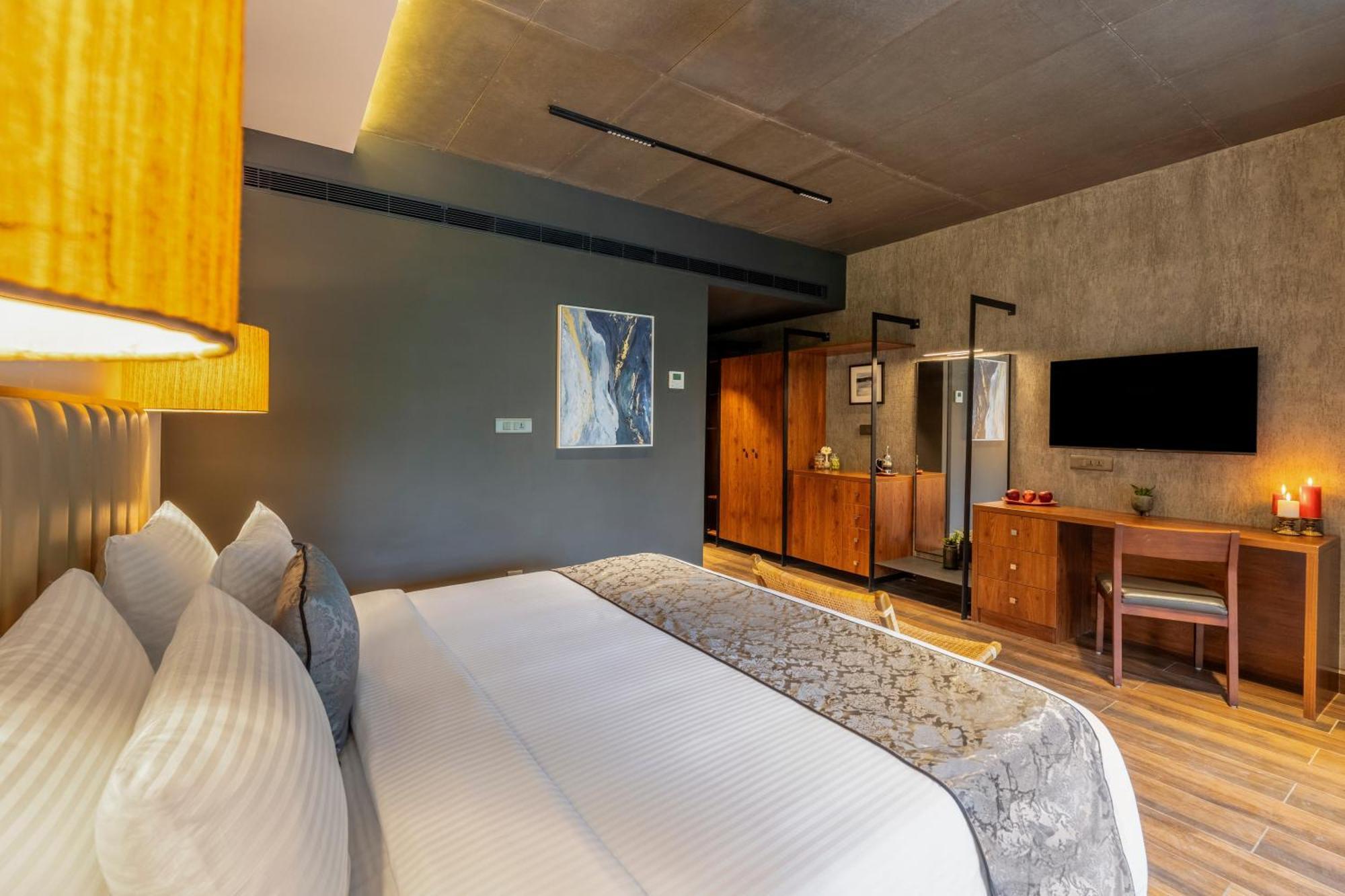 River View Indulge Room With Balcony
