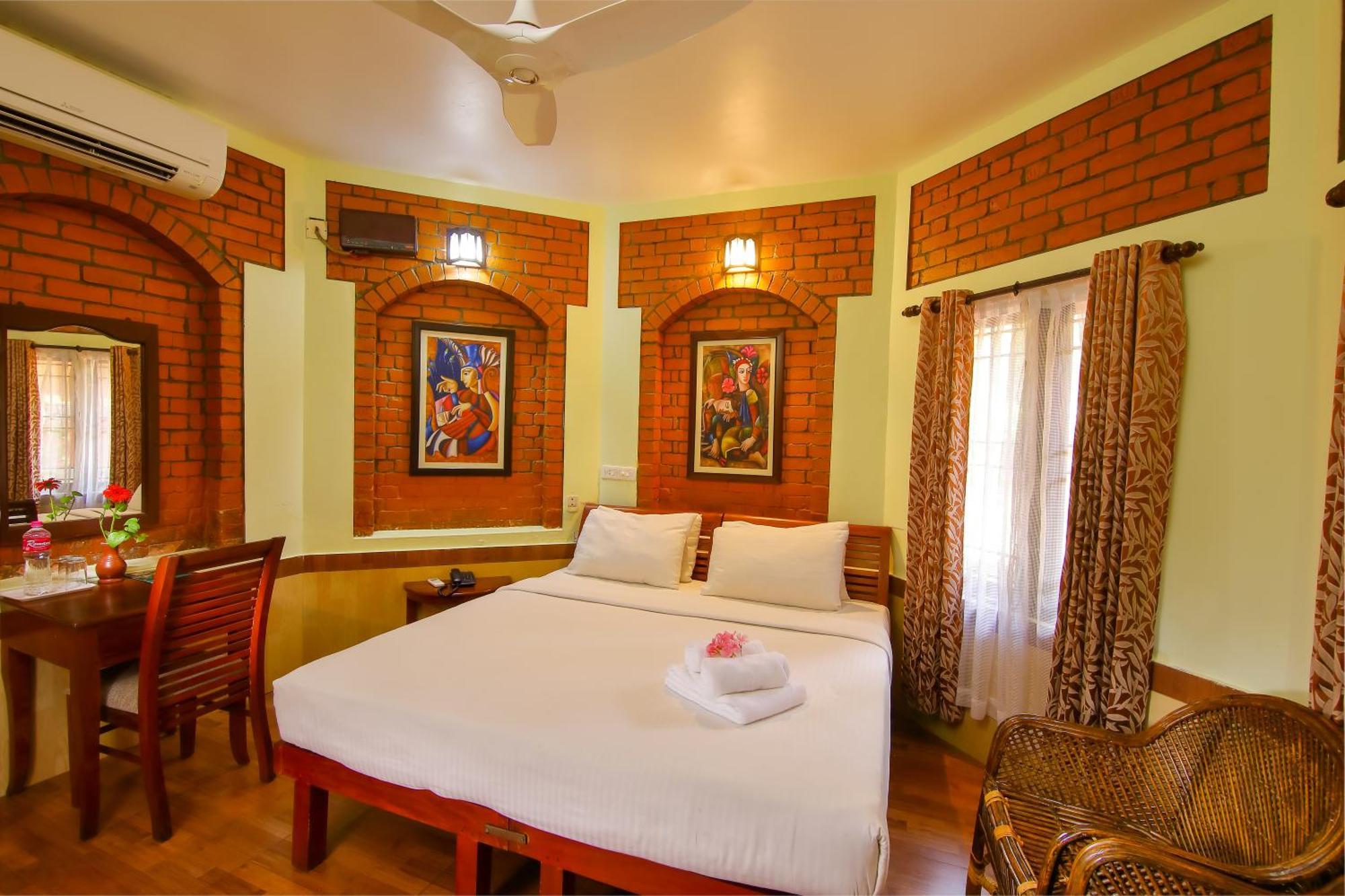 Deluxe Double or Twin Room