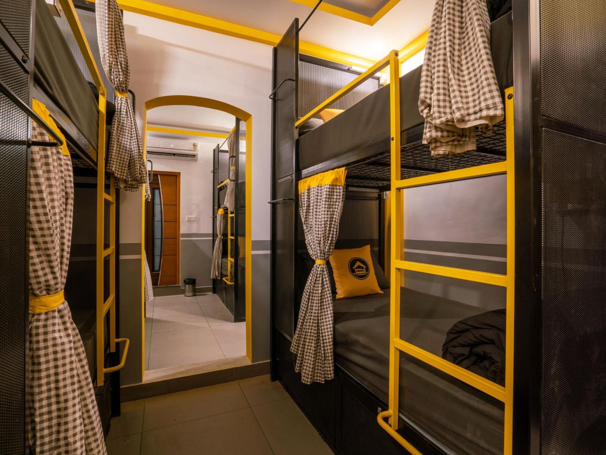 Bed in 8-Bed Mixed Dormitory Room