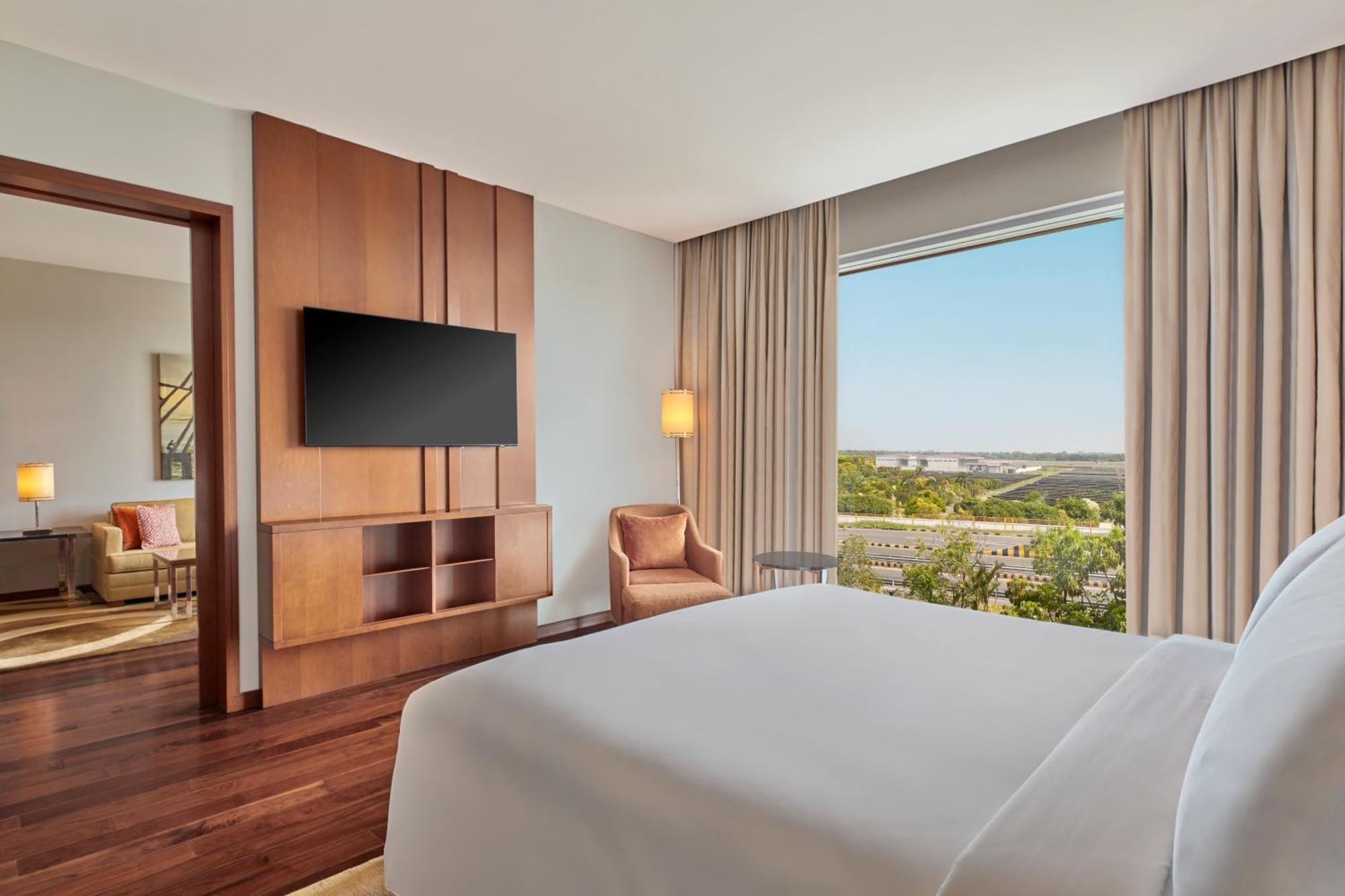 Deluxe Suite complimentary airport transfers Access to Taberna bar unlimited beverages two hours 5pm-7pm