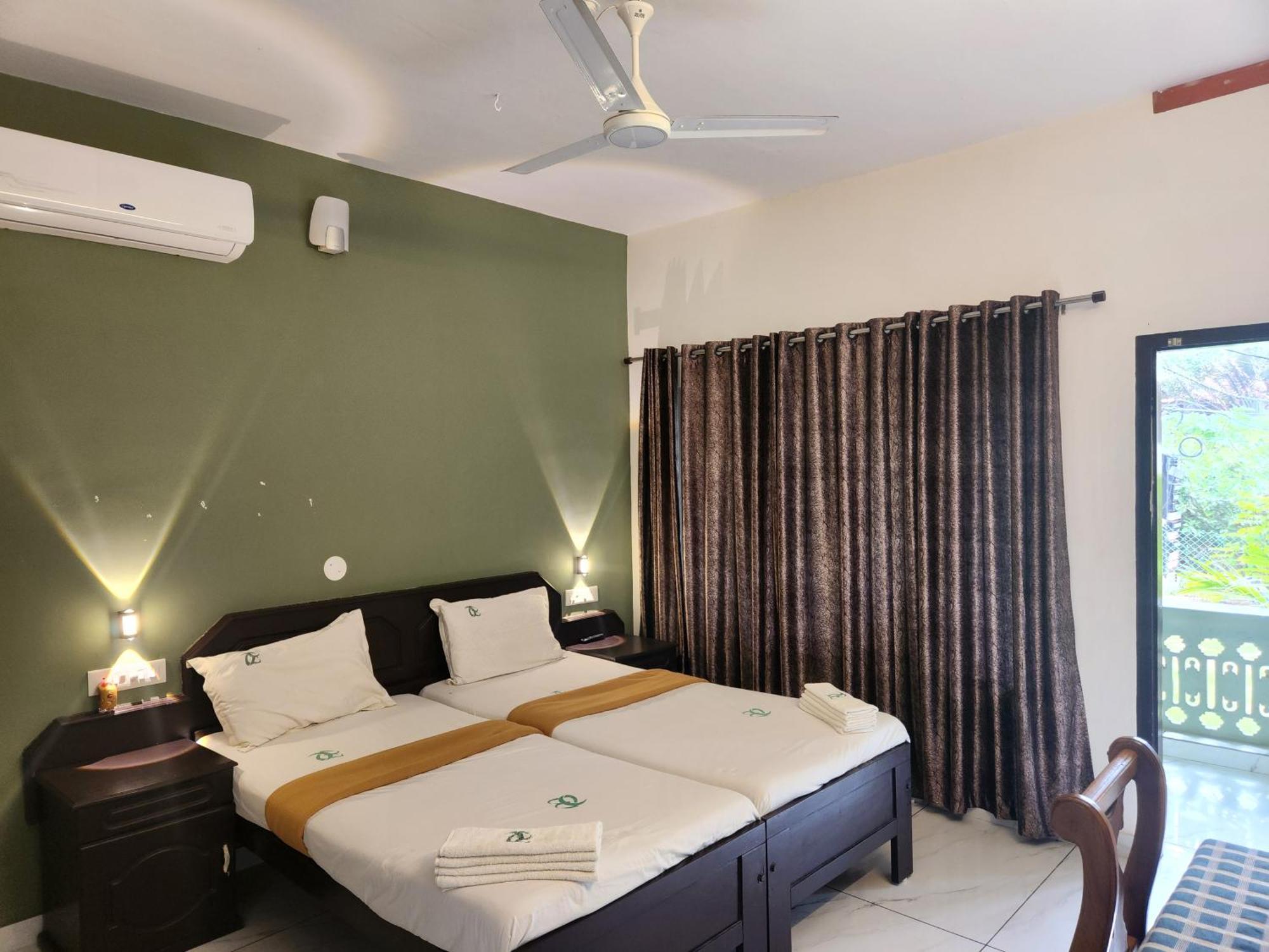 Deluxe Double or Twin Room Balcony