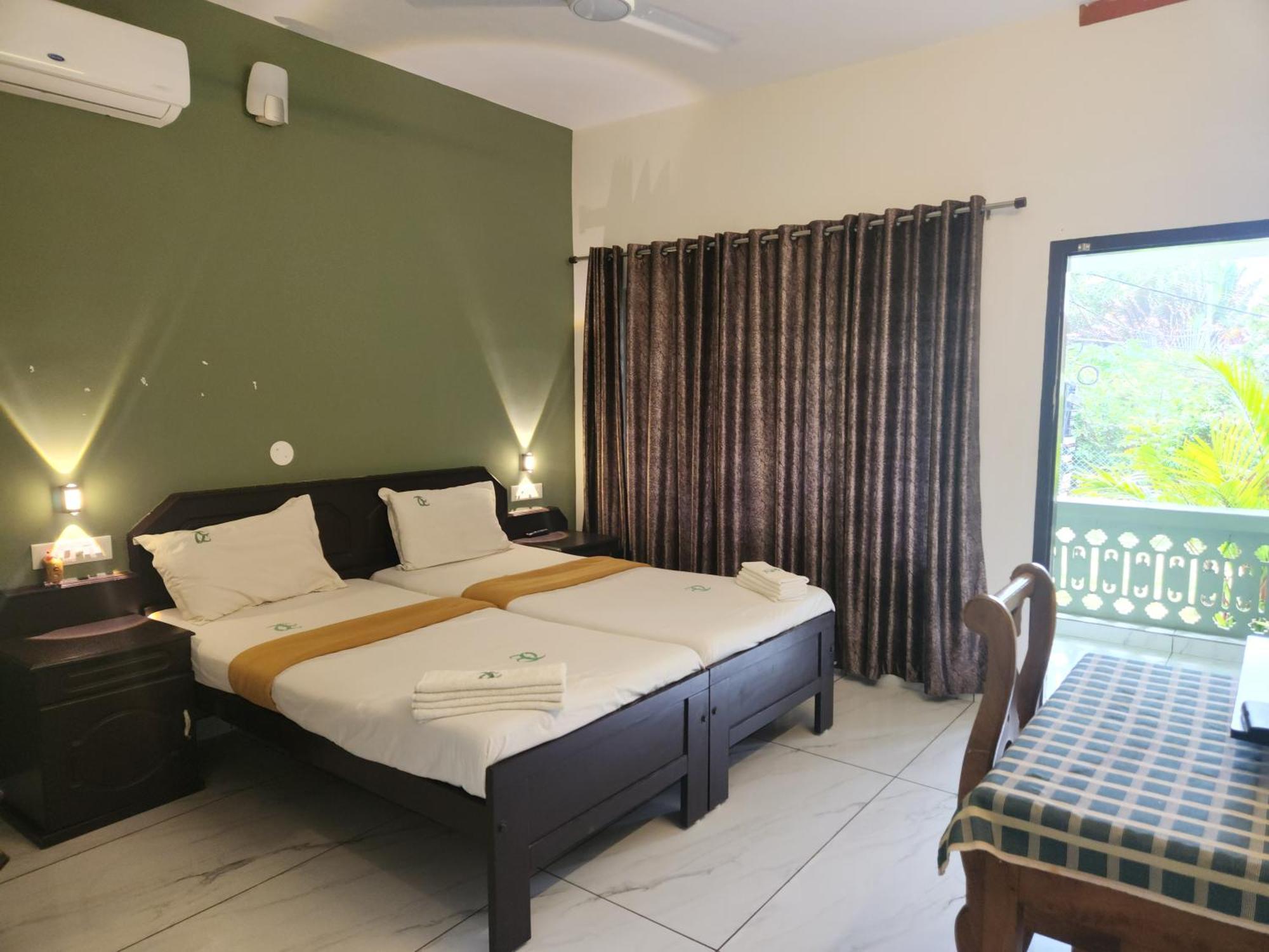 Deluxe Double or Twin Room Balcony