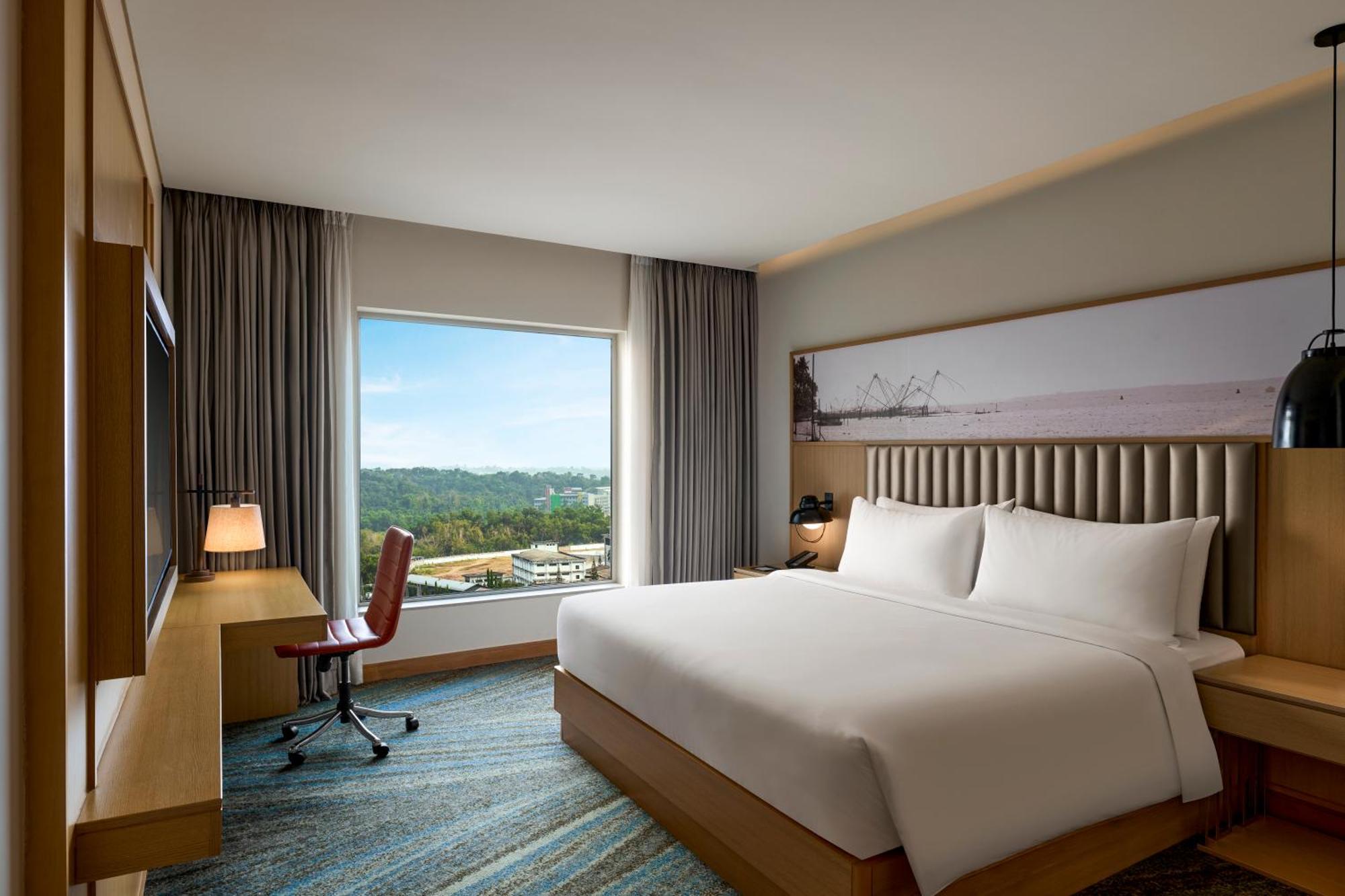 Deluxe King Room with City View Includes 500 INR property credit