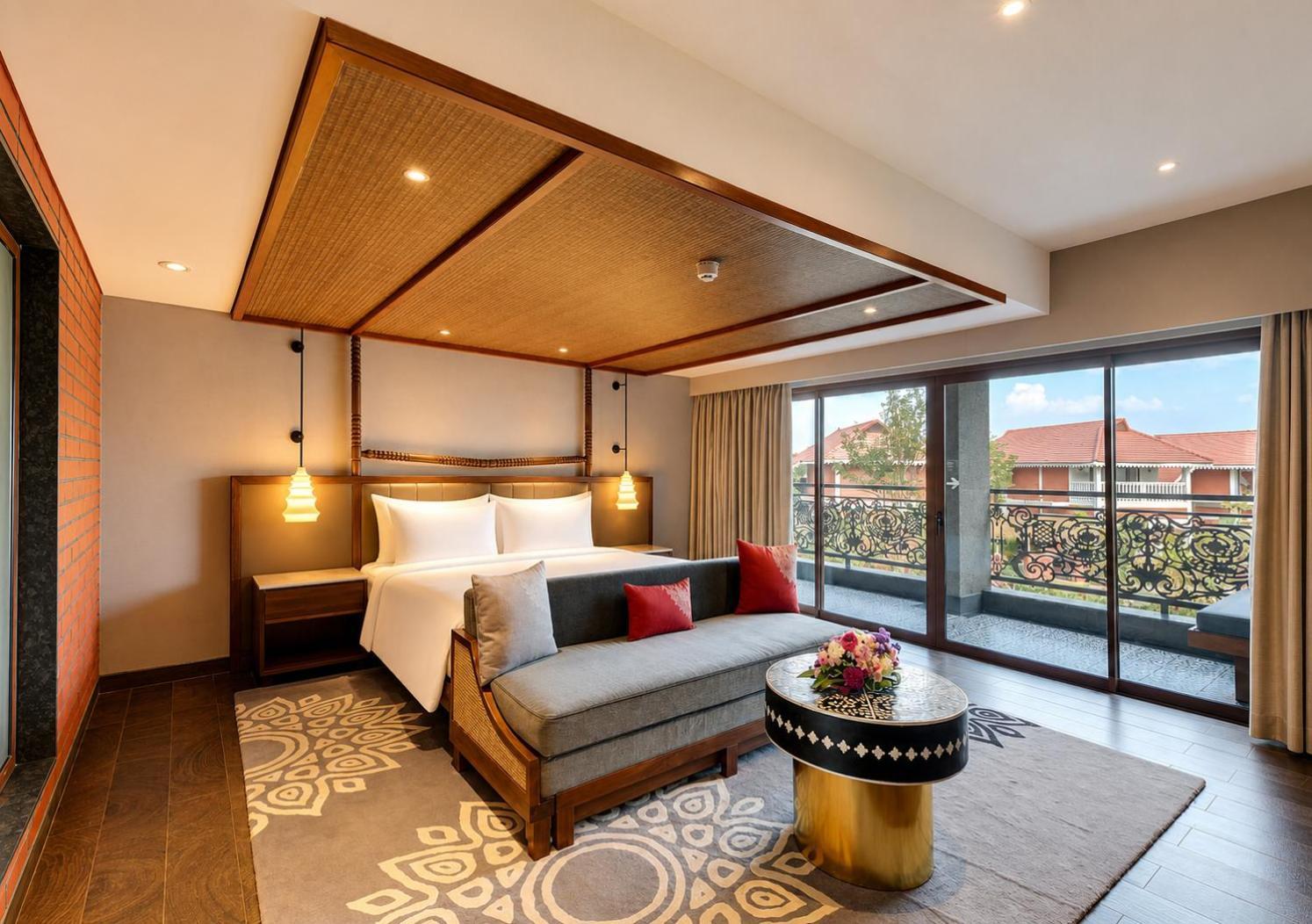 Premium Room Private Balcony King Bed & Hi-Tea