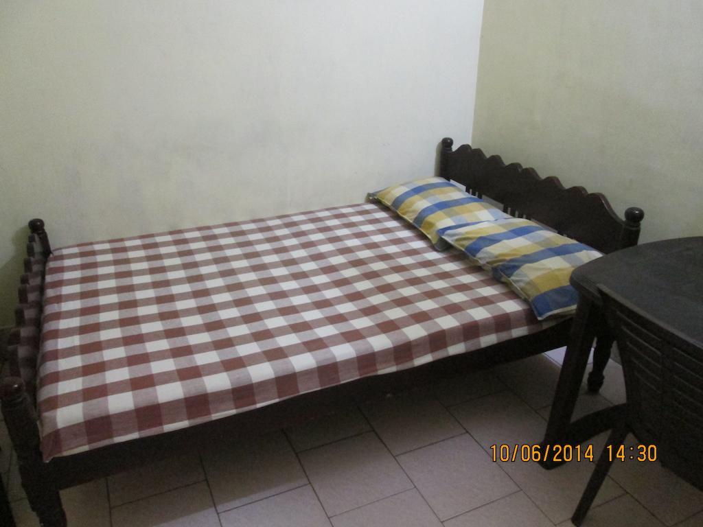 Single Room with Shared Bathroom