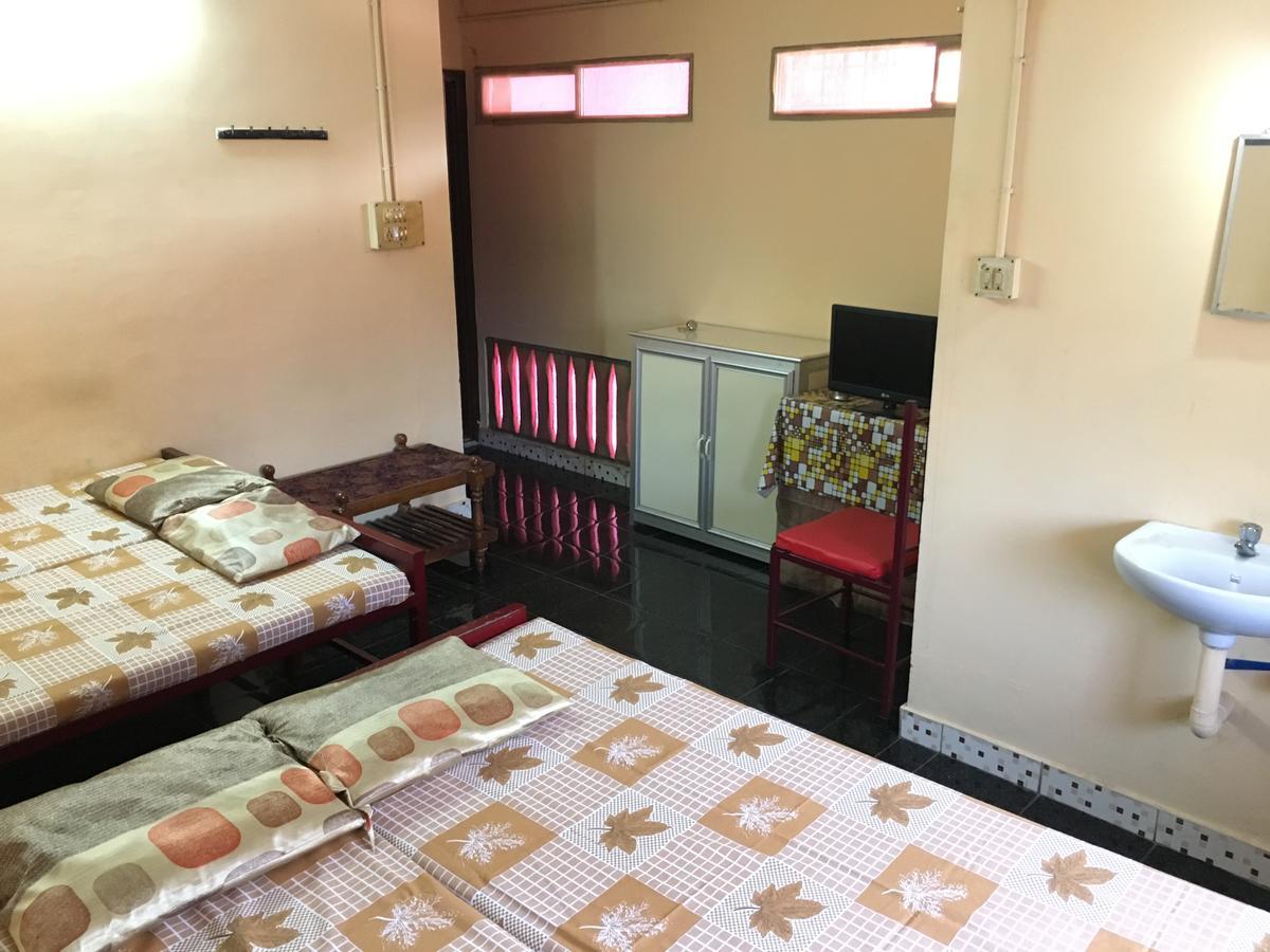 Economy Quadruple Room