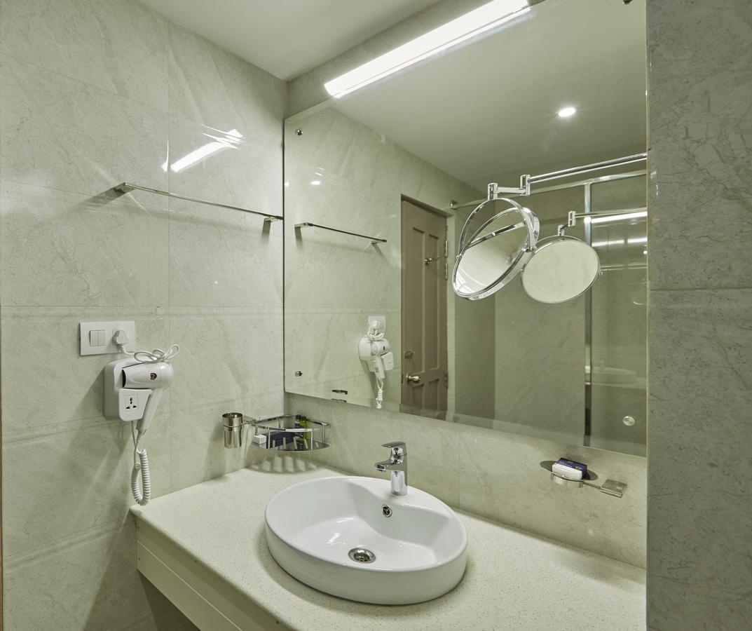 Premier Room