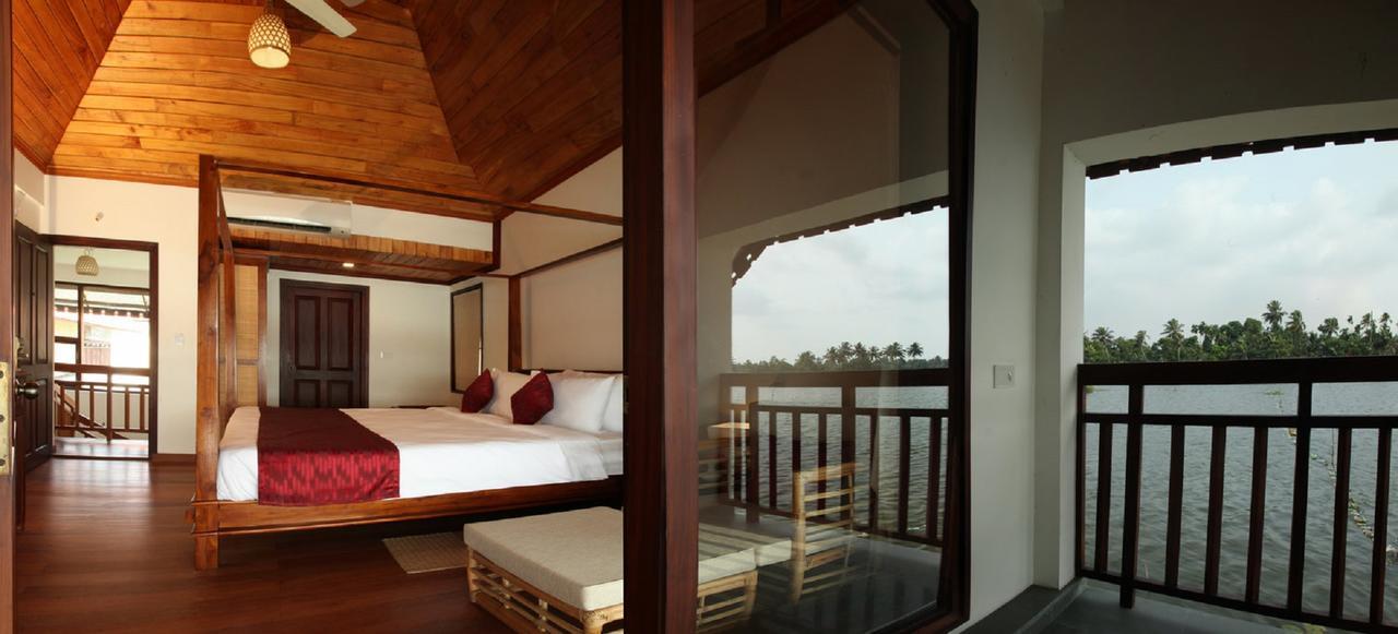 Double Room with Lake View