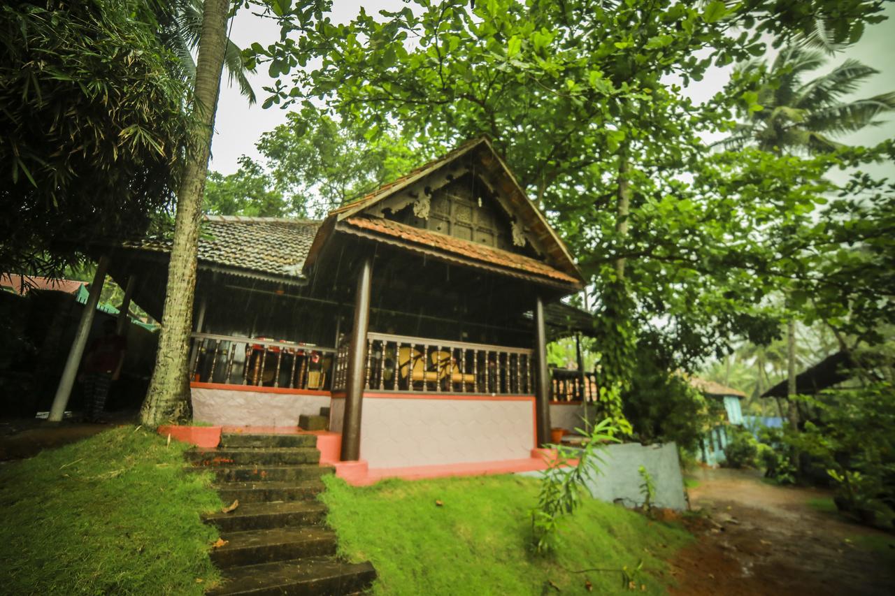 Triple Room with Balcony