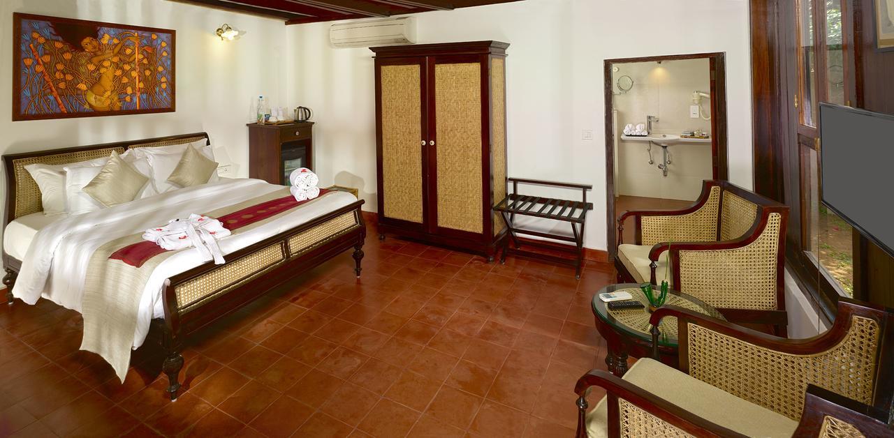 Family Pool Villa