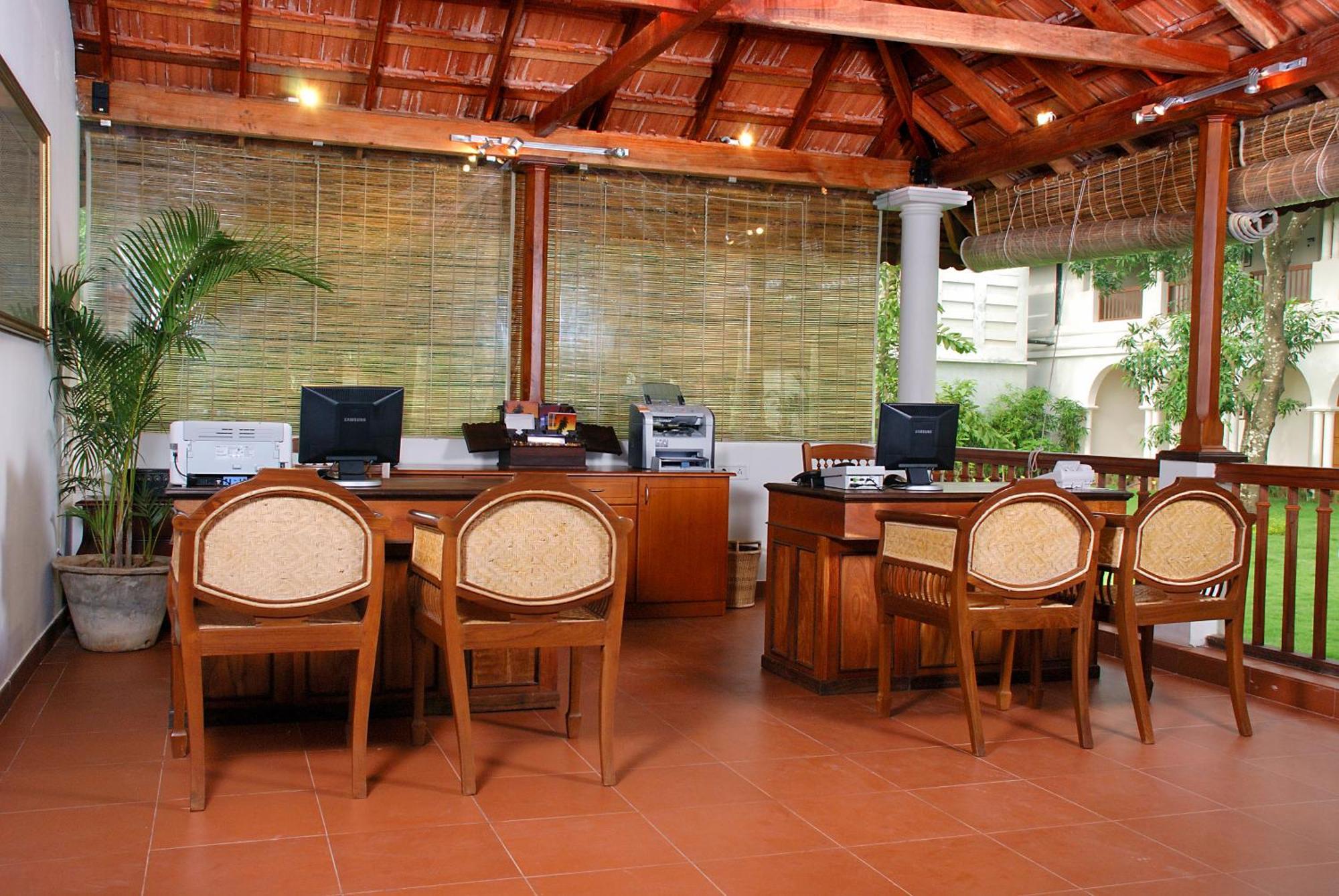 Superior Pool Deck Lake Front Room on Laundry service on session of Spa