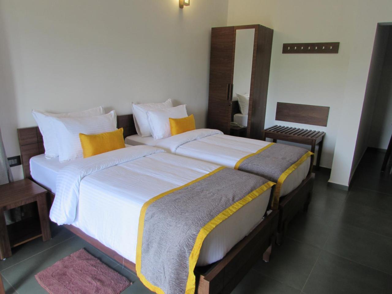 Standard King Room