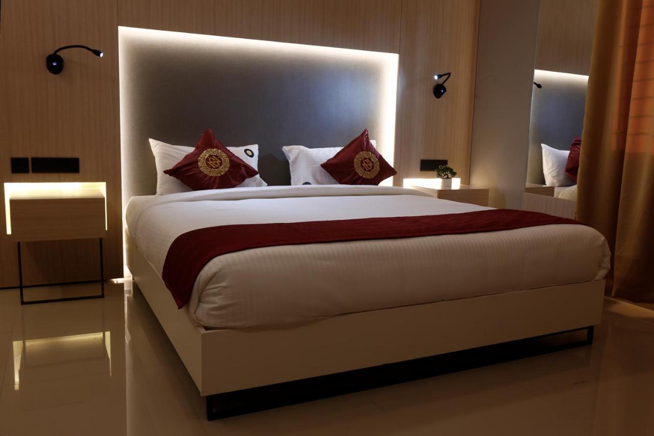 King Suite with Balcony