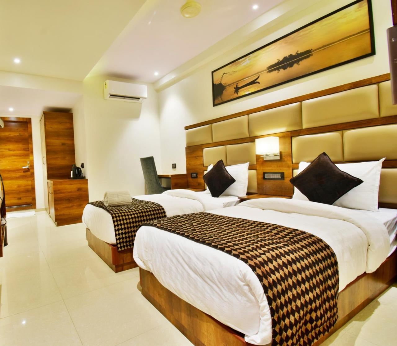 Deluxe Double or Twin Room