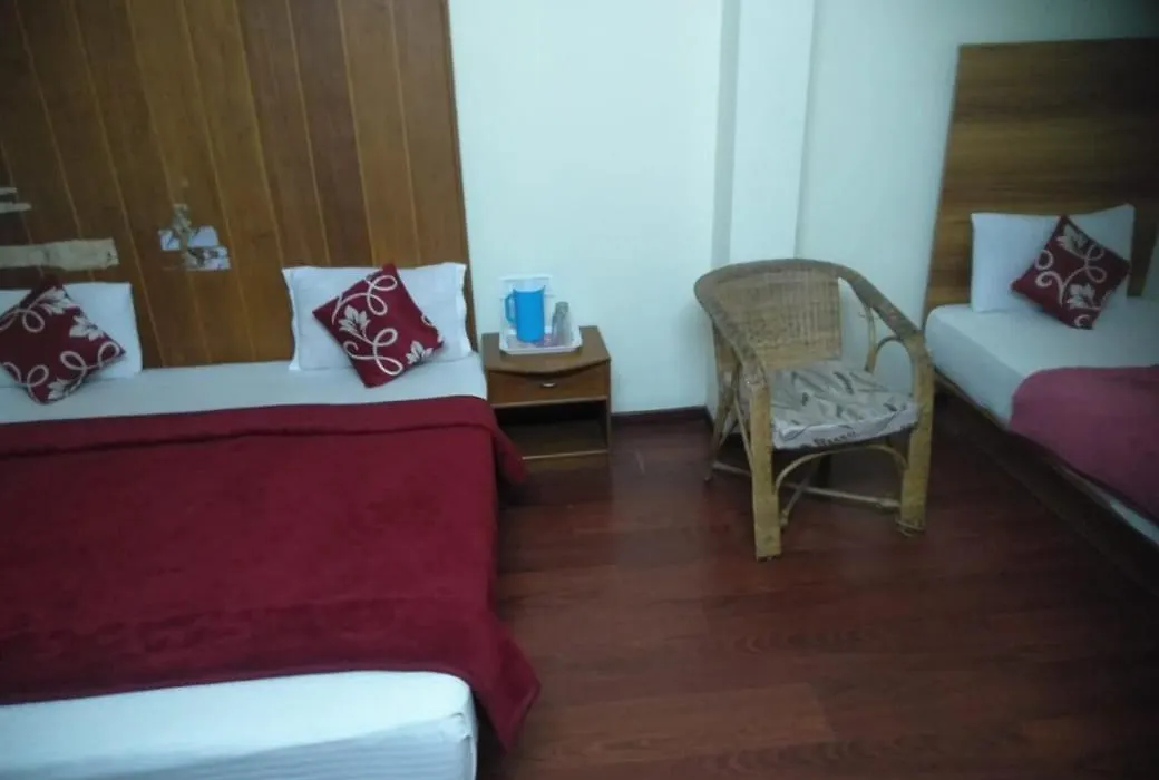 Red Star Holidays-1