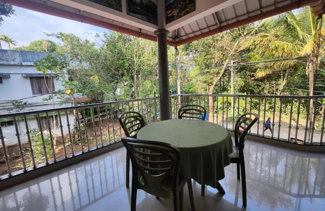 Mangalappillil Homestay-1