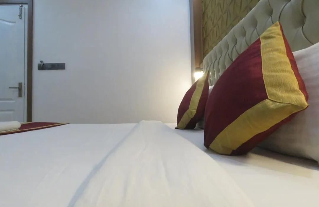 Hotel Reegate Inn Near South Railway Station-1