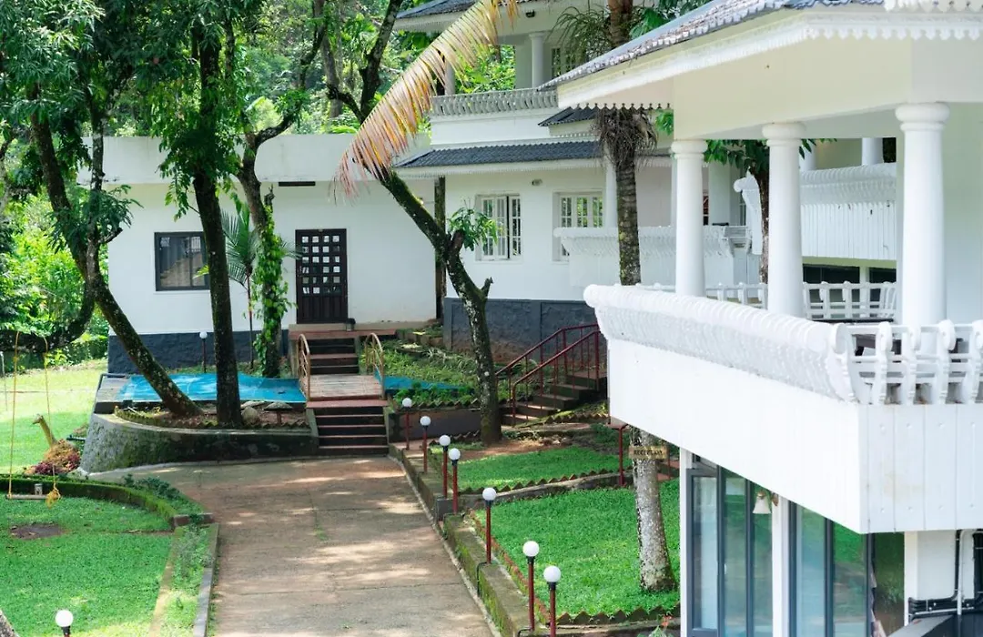 Aruvi Waterfall Front Resort, Munnar-1