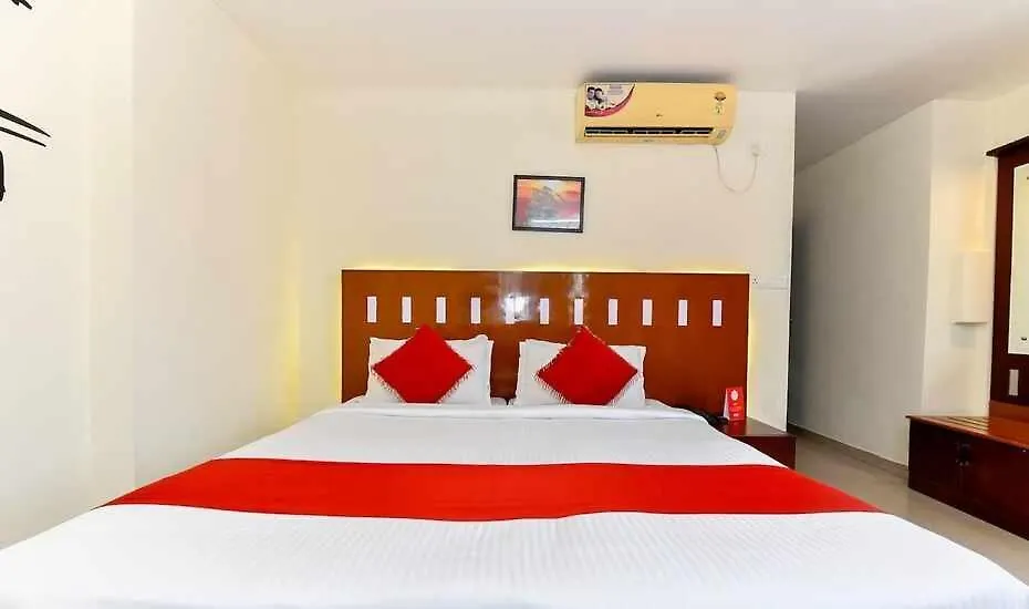 Metro Kochi Business Hotel-1