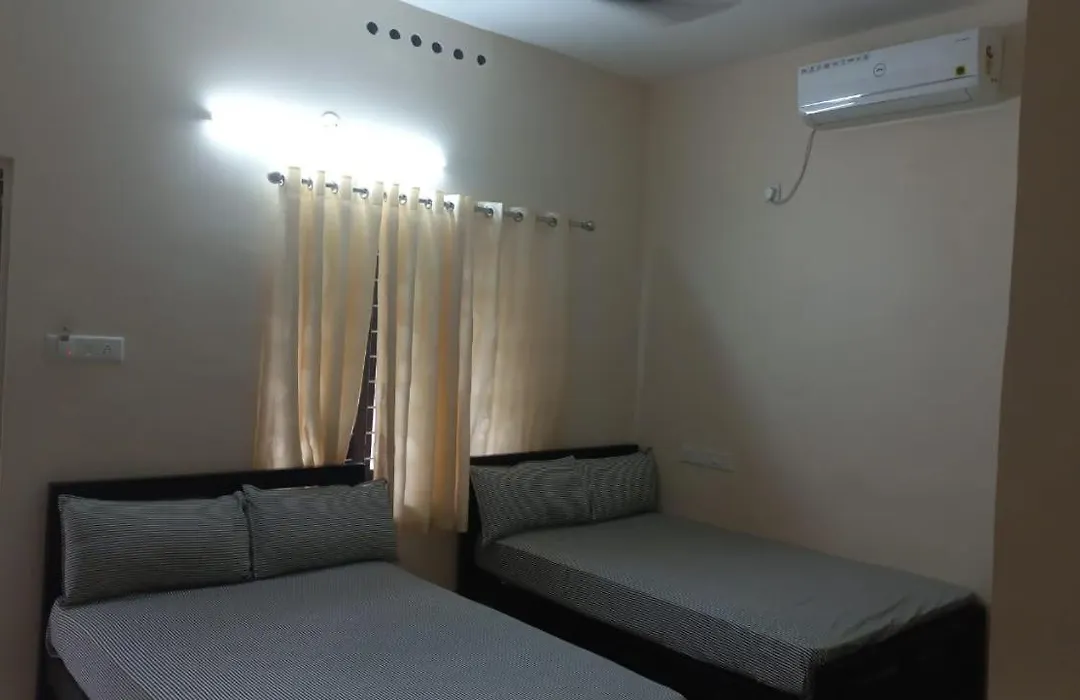 Amme Narayana Tourist Home-1