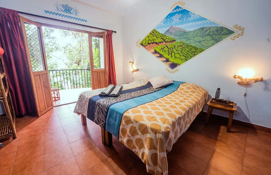 Chrissie'S Hotel-1