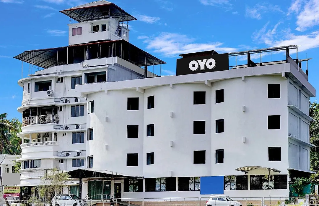 Oyo Flagship 81283 Plaza Residency-1