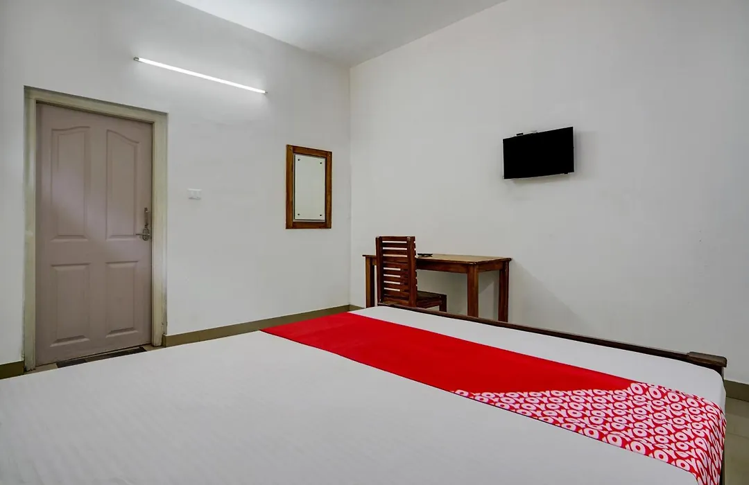 Oyo Flagship Aruvi Annex-1