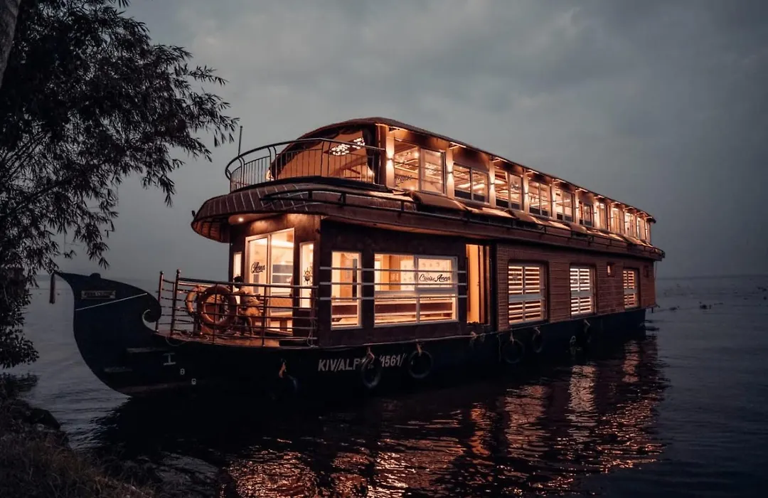 Victoria Houseboats-1