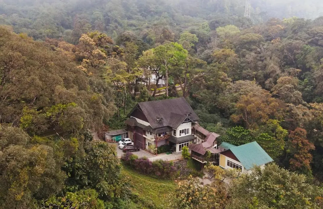 Nature Valley Farmhouse Resort By Raarees, Munnar #Lap Of Nature #Premium Rooms #Big Parking #Scenic View #Garden With Fireplace #Property Of The Year-1