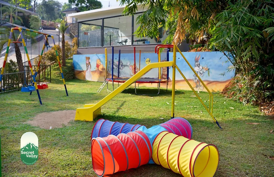 Secret Valley Planation Resort-1