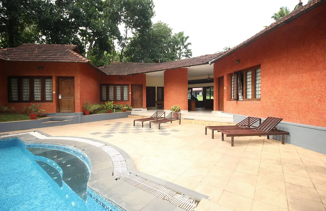 Deshadan Cliff & Beach Resort,Varkala-1