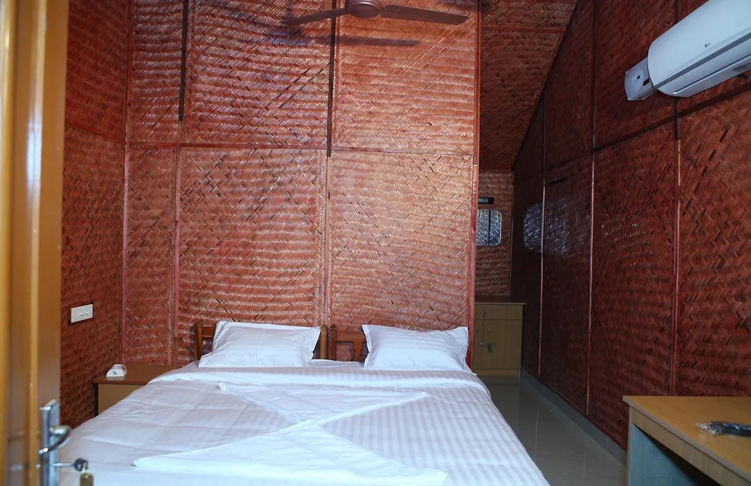 Savithri Inn Bamboo Cottages & Resorts-1