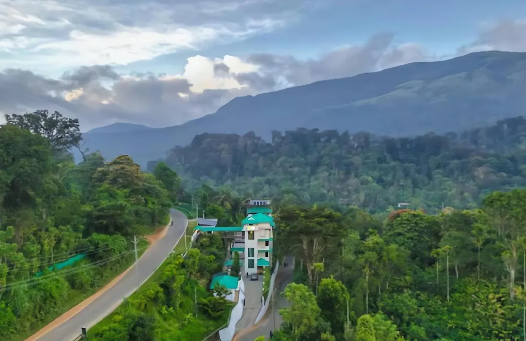 Purna Rivera Munnar-1