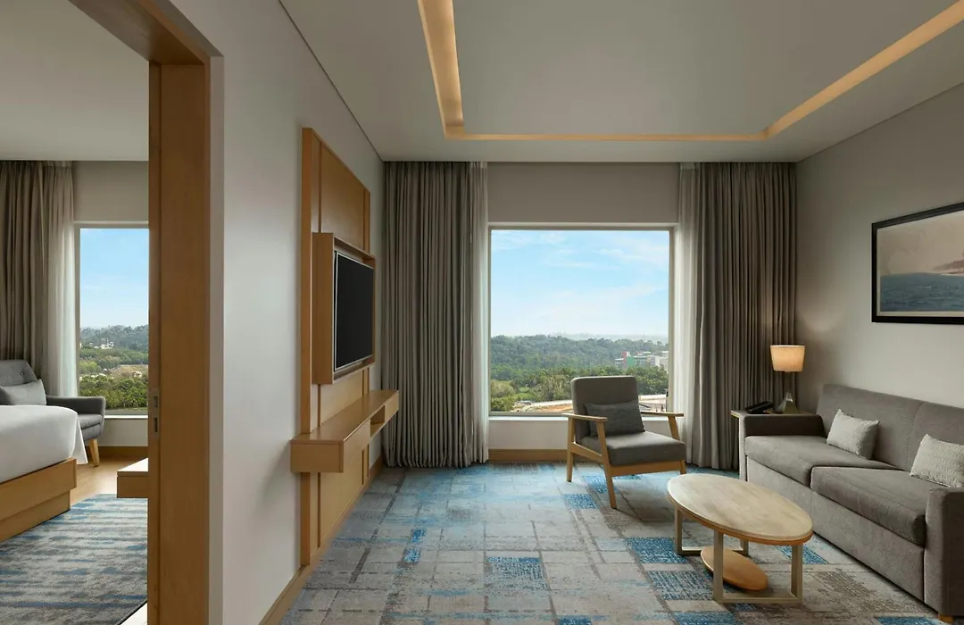 Courtyard By Marriott Kochi Infopark-1