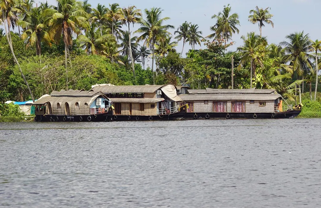 Soma Jyothi Houseboats-1