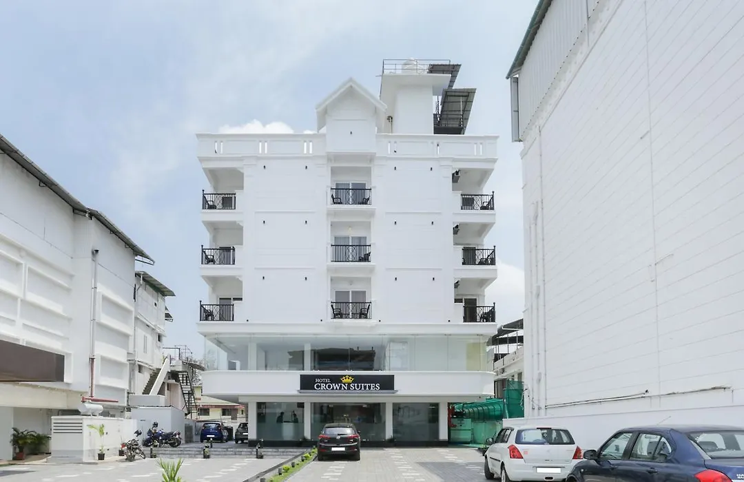 Hotel Crown Suites-1
